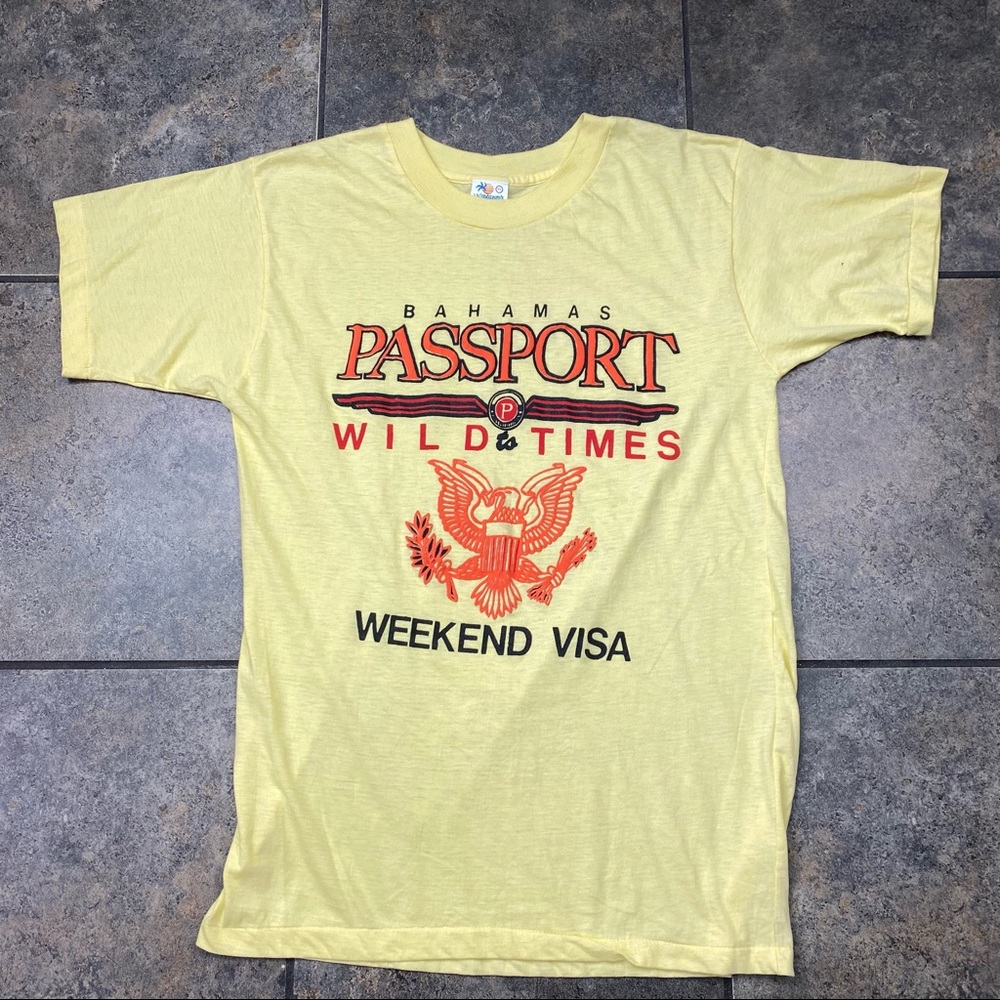 VTG 70’s 80’s Bahamas Passport Weekend Visa Short Sleeve T-Shirt Size XL